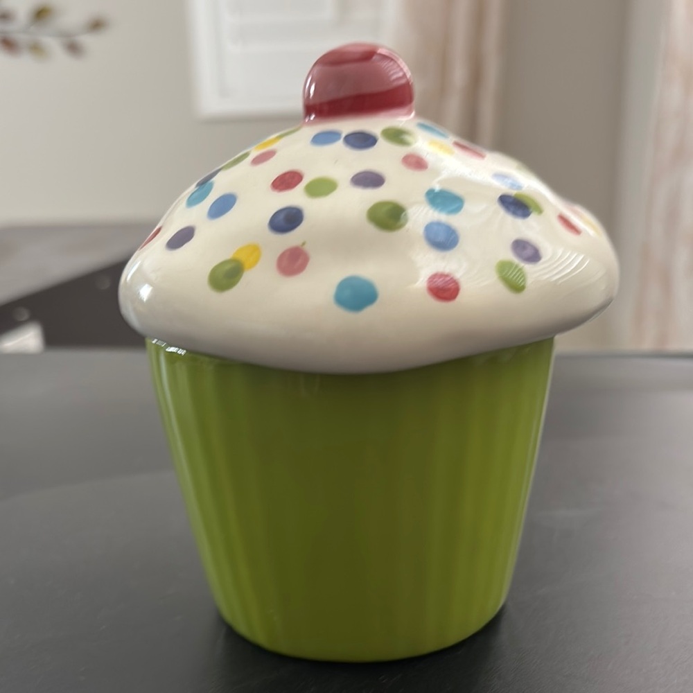 Colorful Polka Dot Cupcake Decor
